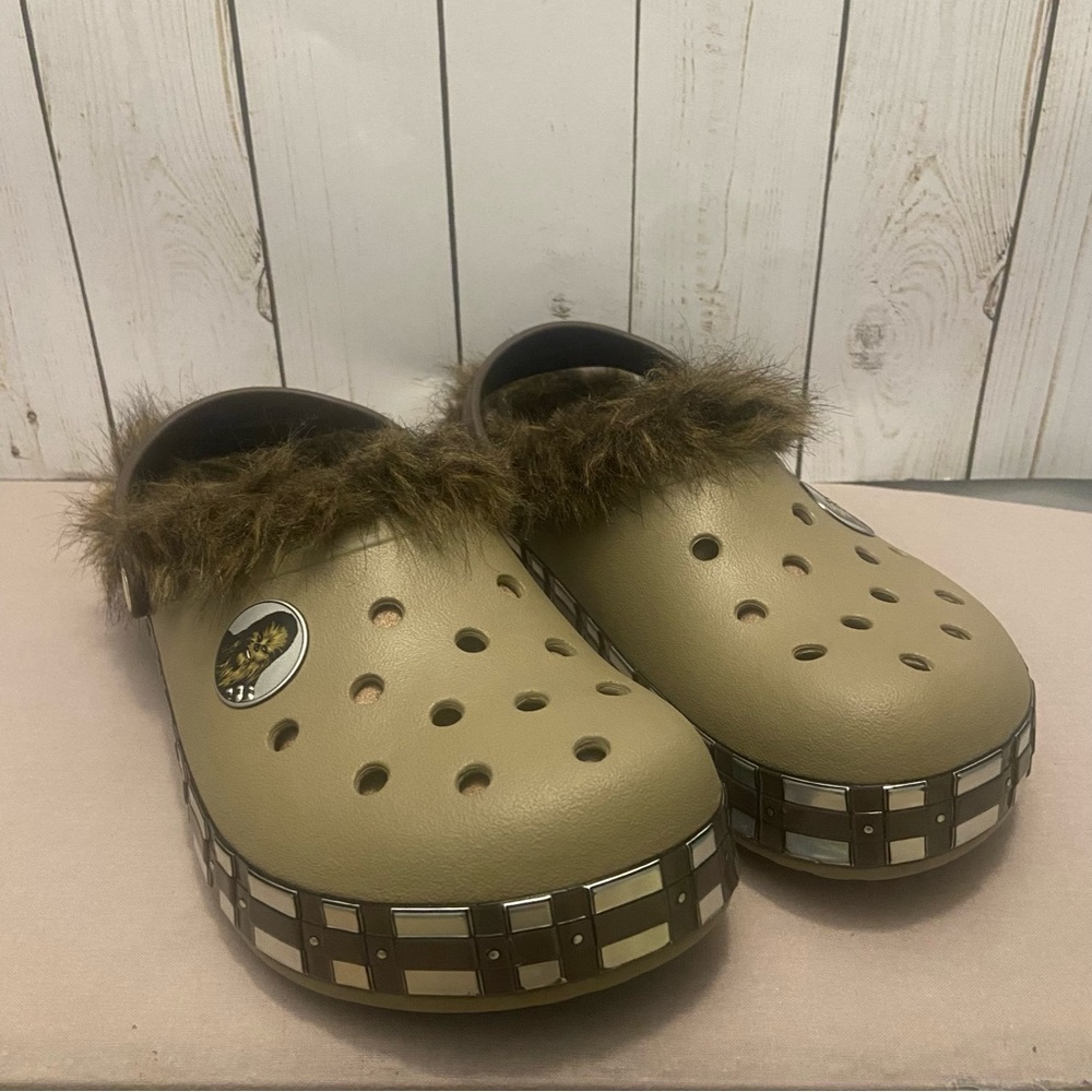 Crocs Star Wars Chewbacca Classic Lined Clog Womens9 Mens 7 Disney